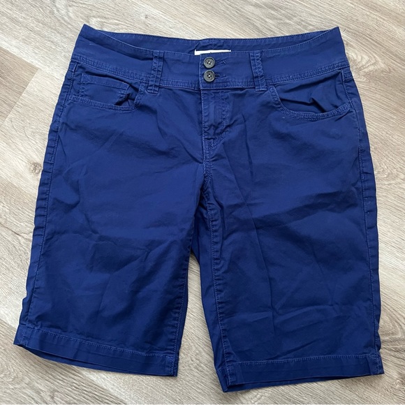 cAbi Blue Bermuda Shorts - Size 8 - Picture 1 of 4